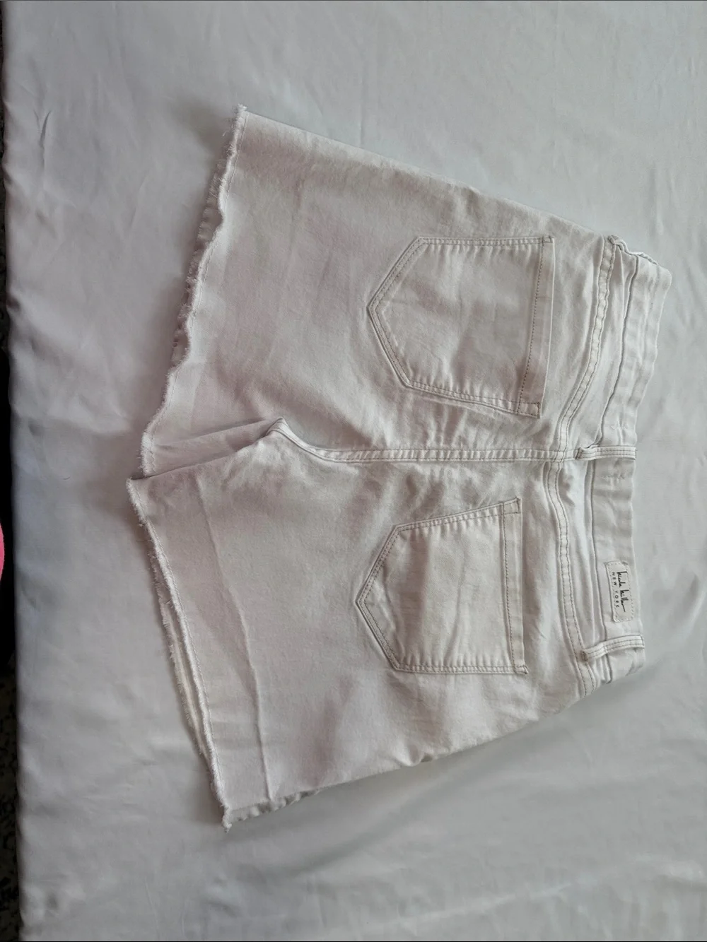 Nicole Miller White Frayed-Hem Jean Shorts